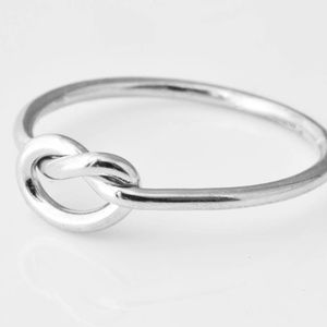 ✨SOLD✨ Love Knot Ring